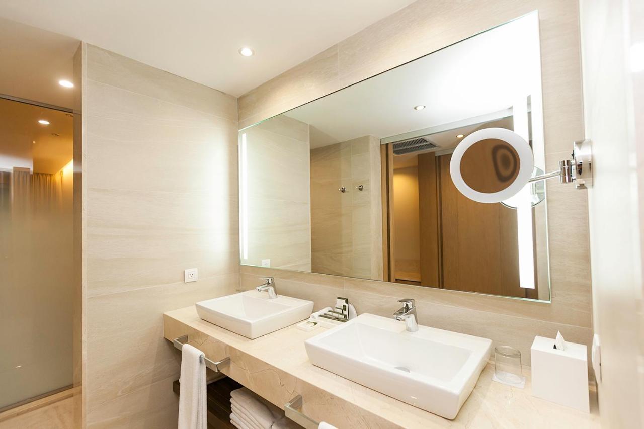 Suite Junior con acceso directo desde la piscina - Nivel Premium