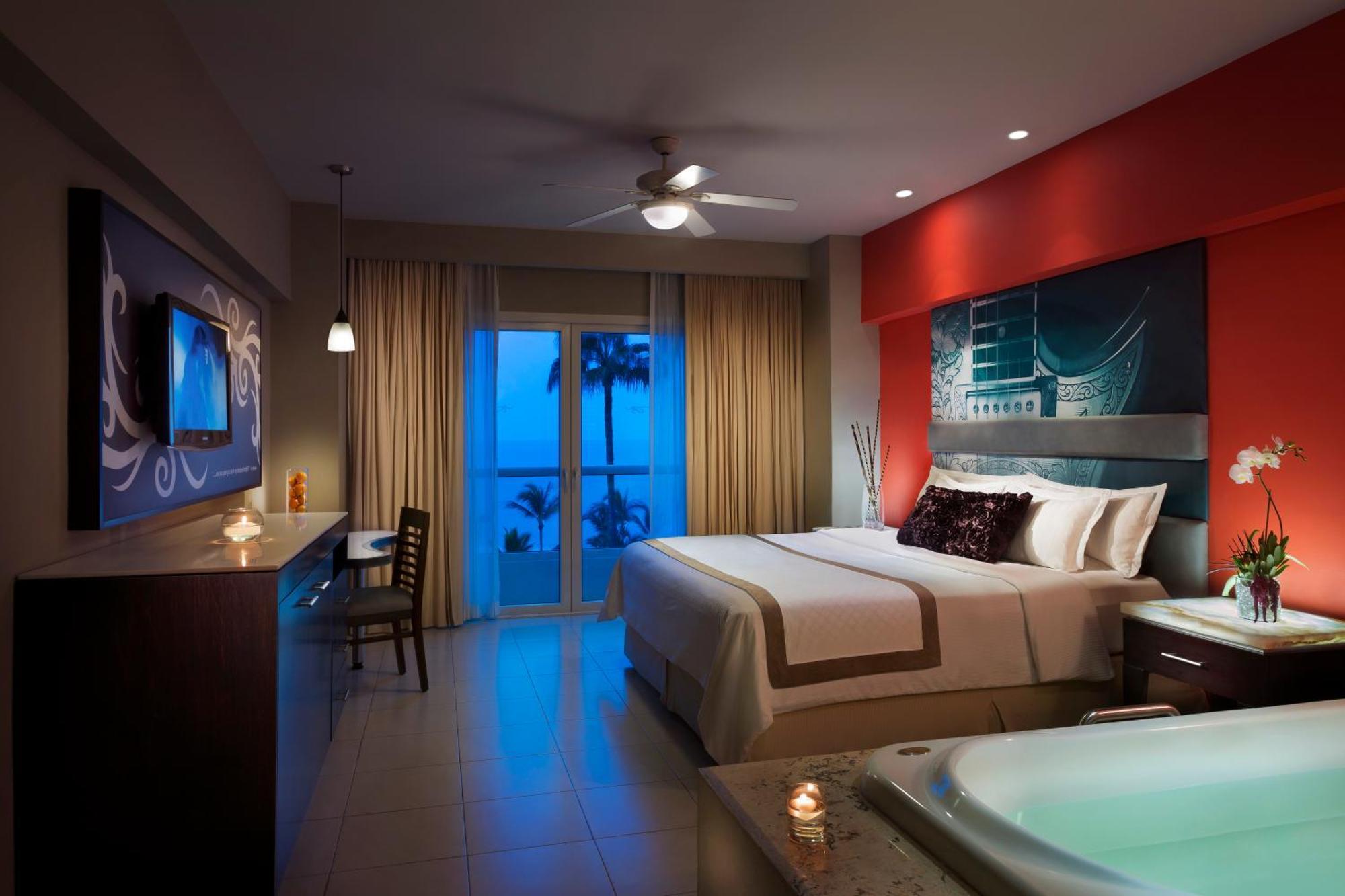 Deluxe Pool View Double Beds