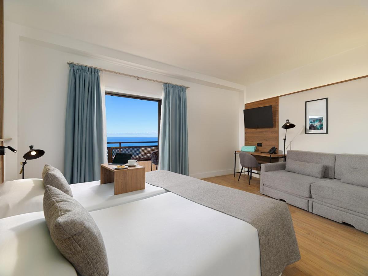 Junior Suite,1361240453:JPEG