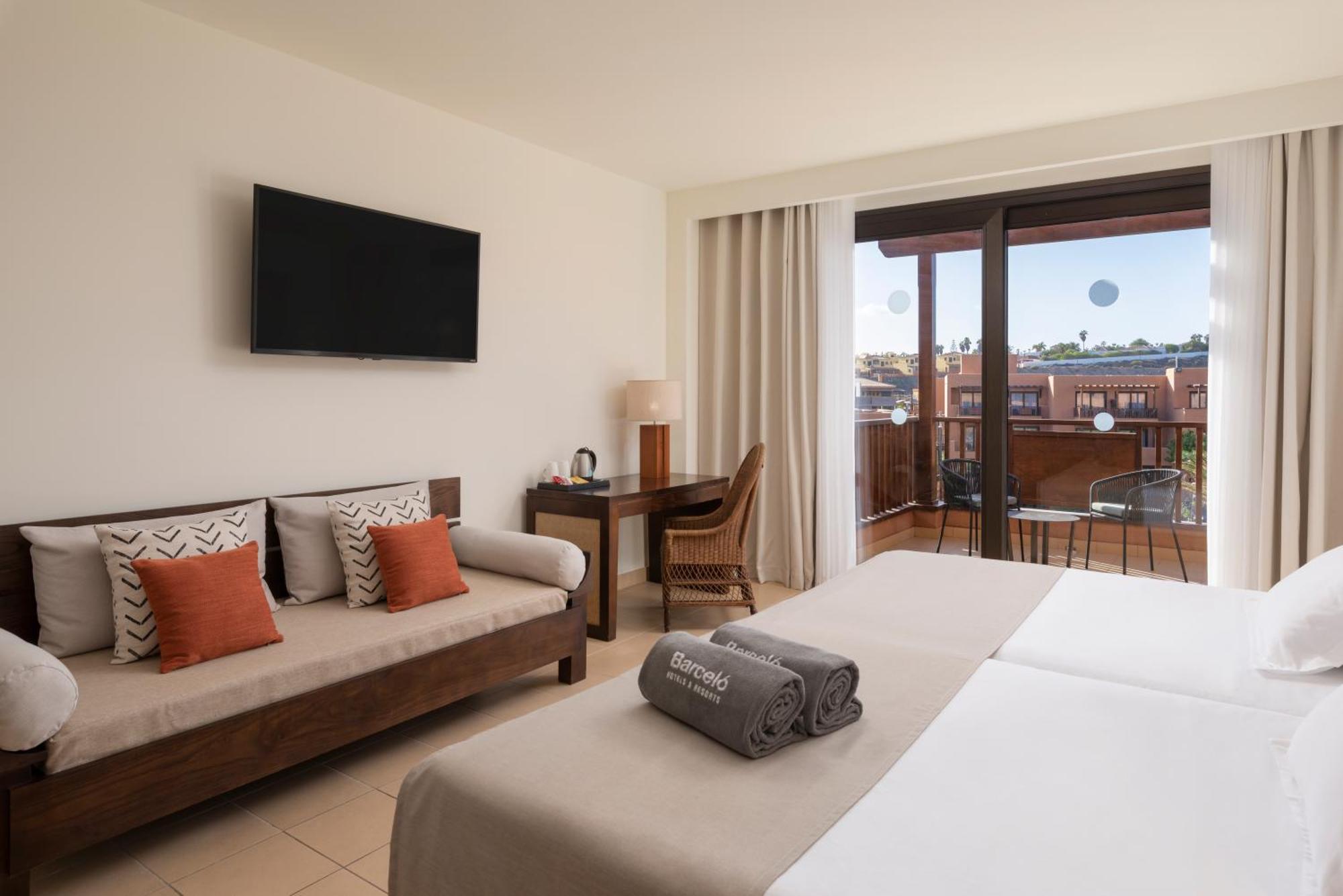 Double Room Pool View