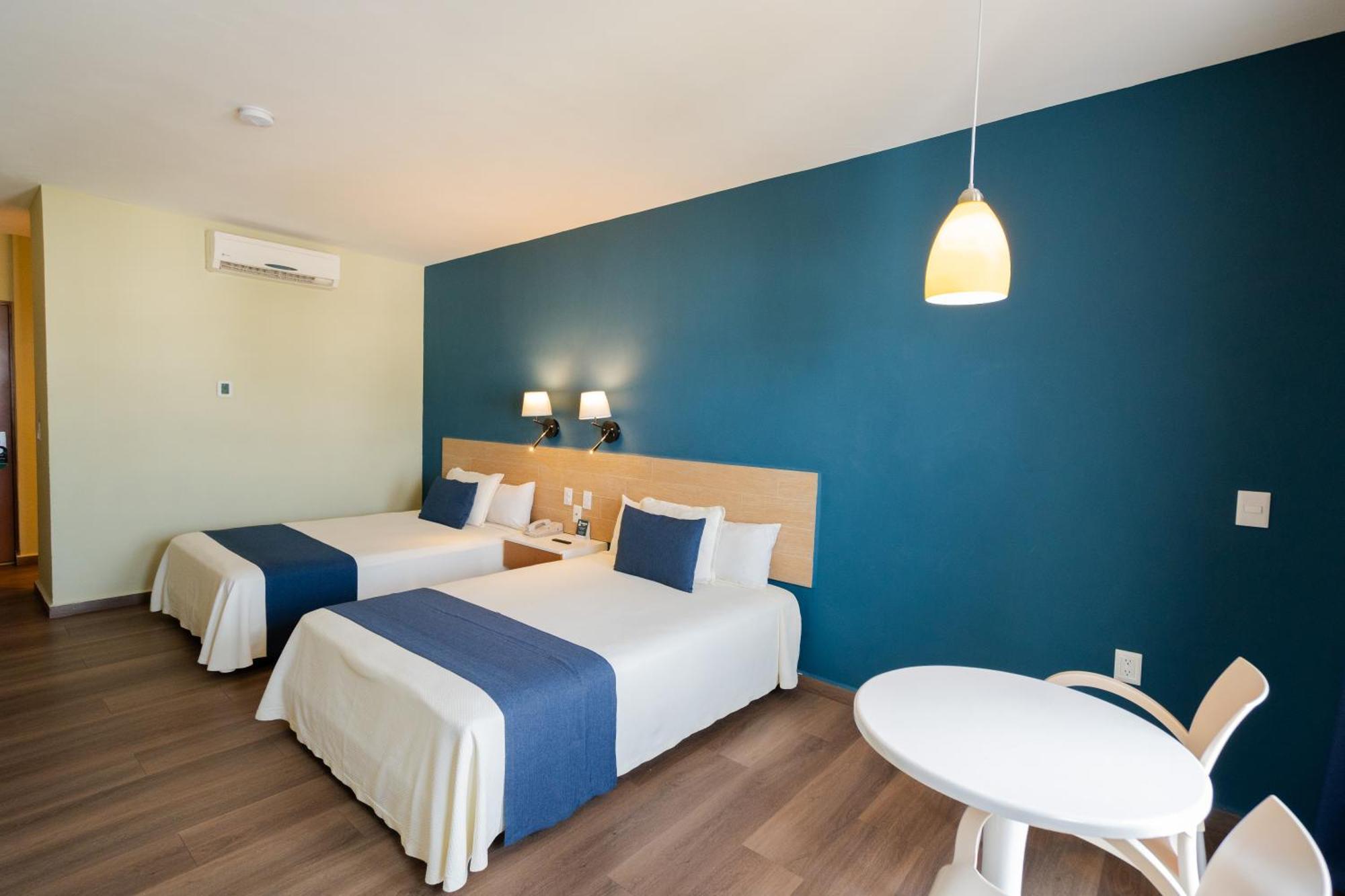 Double Room Two Double Beds City View