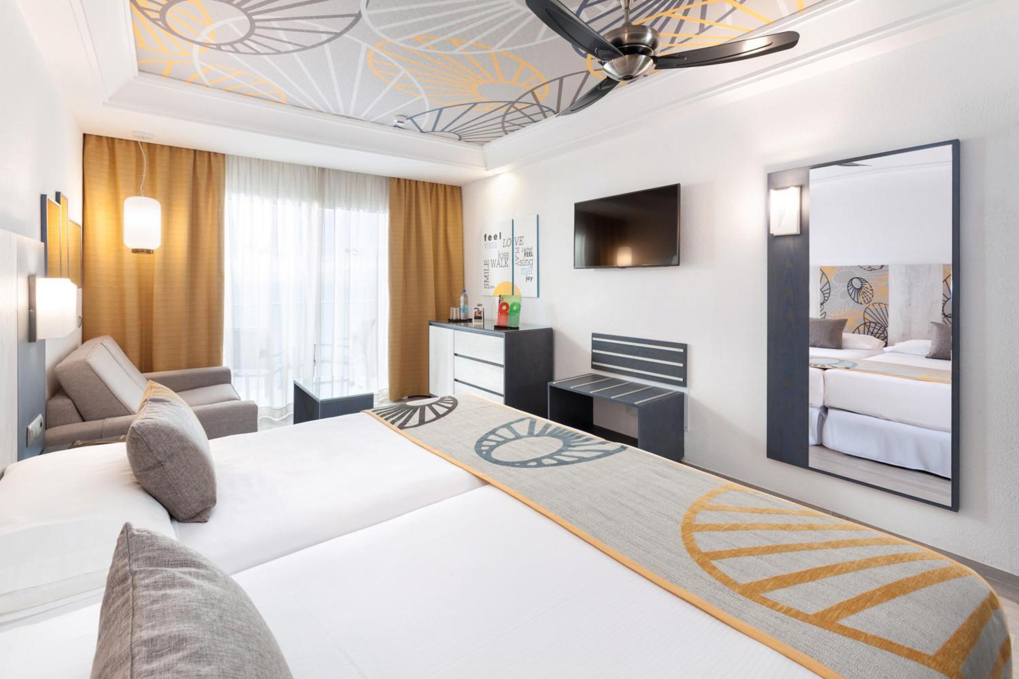 Double Room with Sea View,1740689421:JPEG