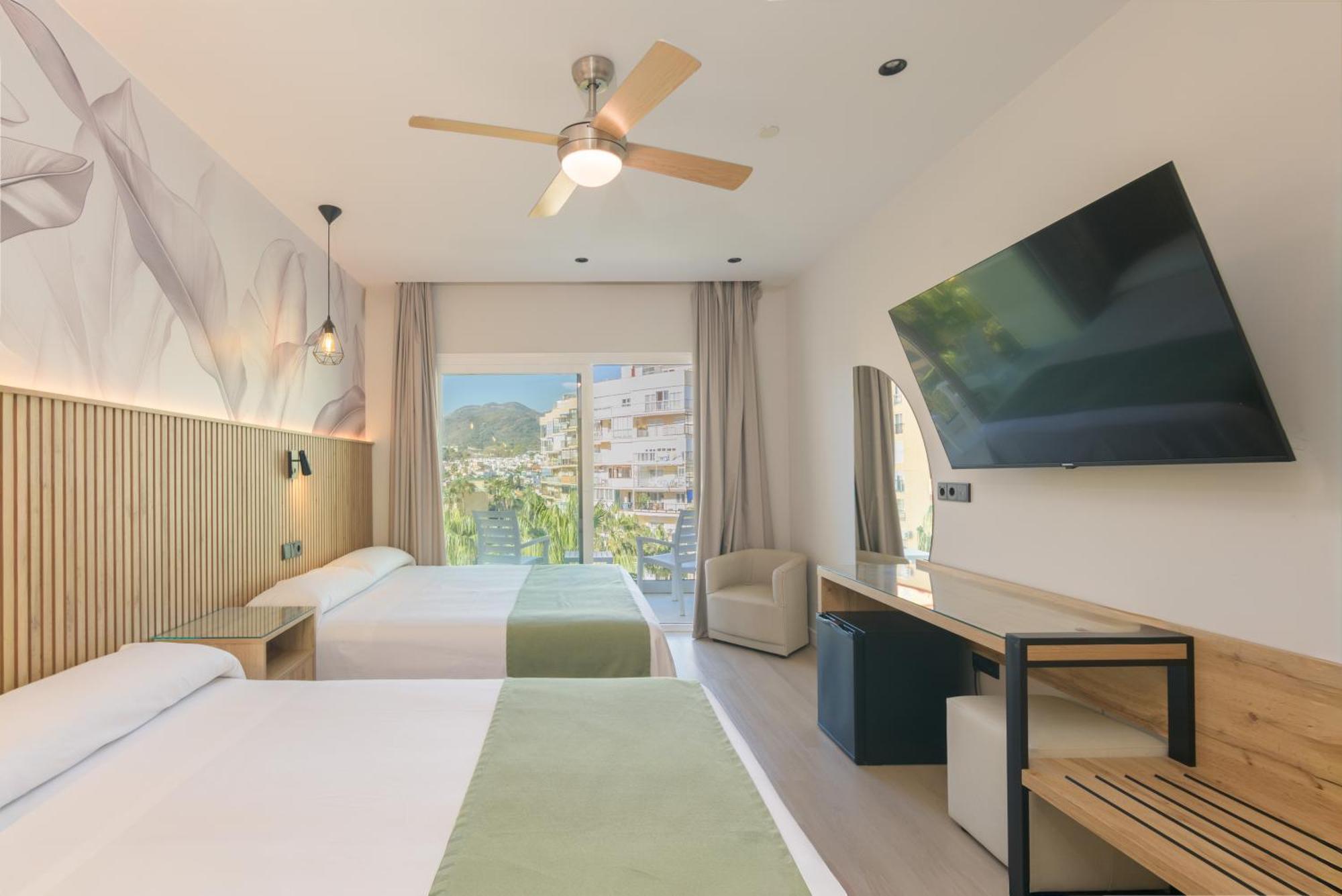 Quadruple Room Terrace