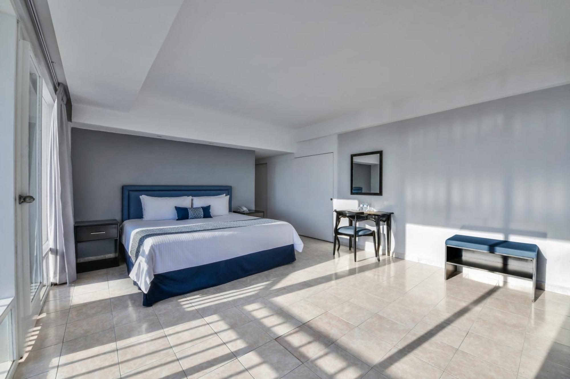 Queen Room Sea View