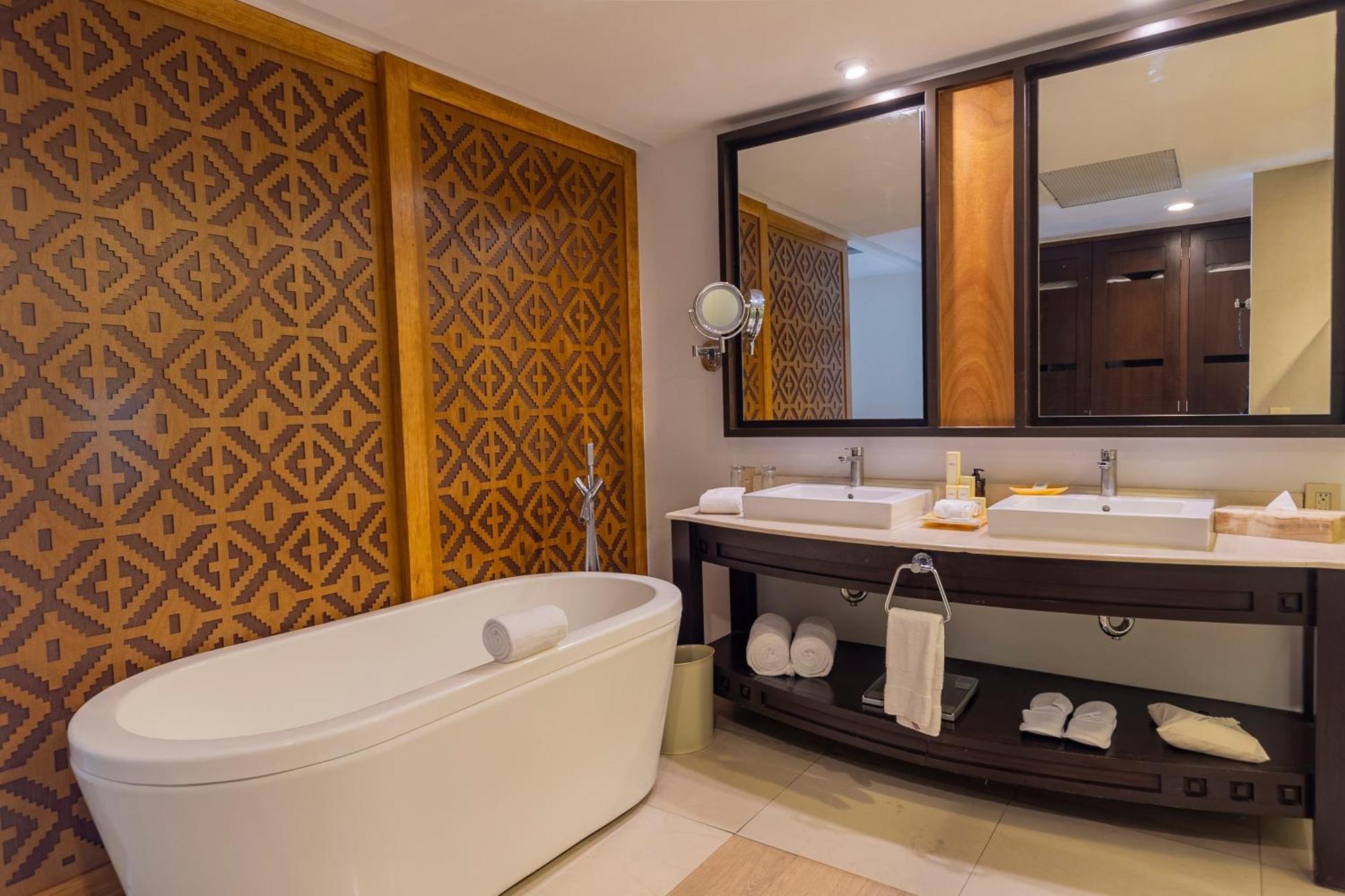 Fiesta Club Family Junior Suite Ocean View