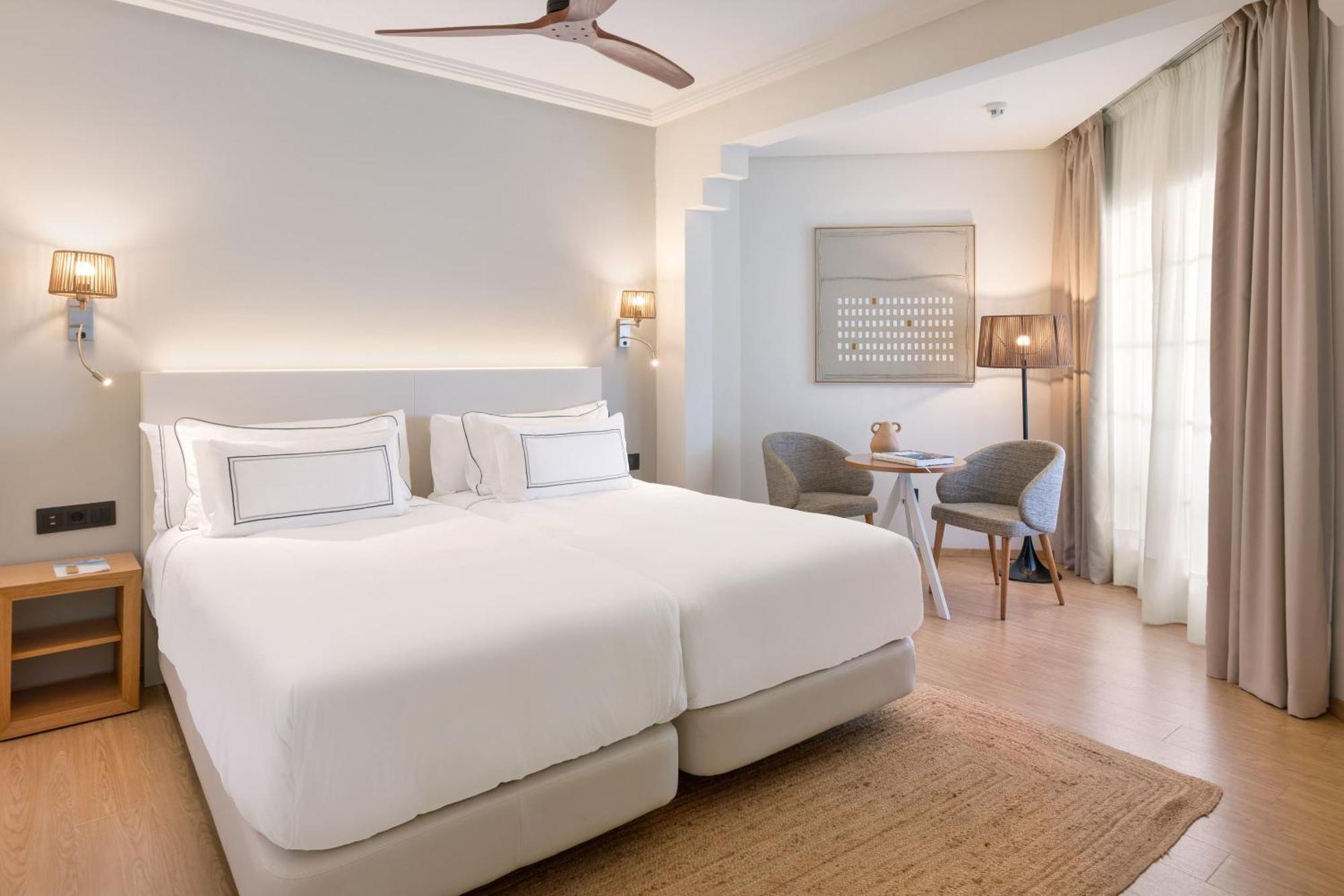Suite The Level con vistas al mar (2 adultos + 2 niños)