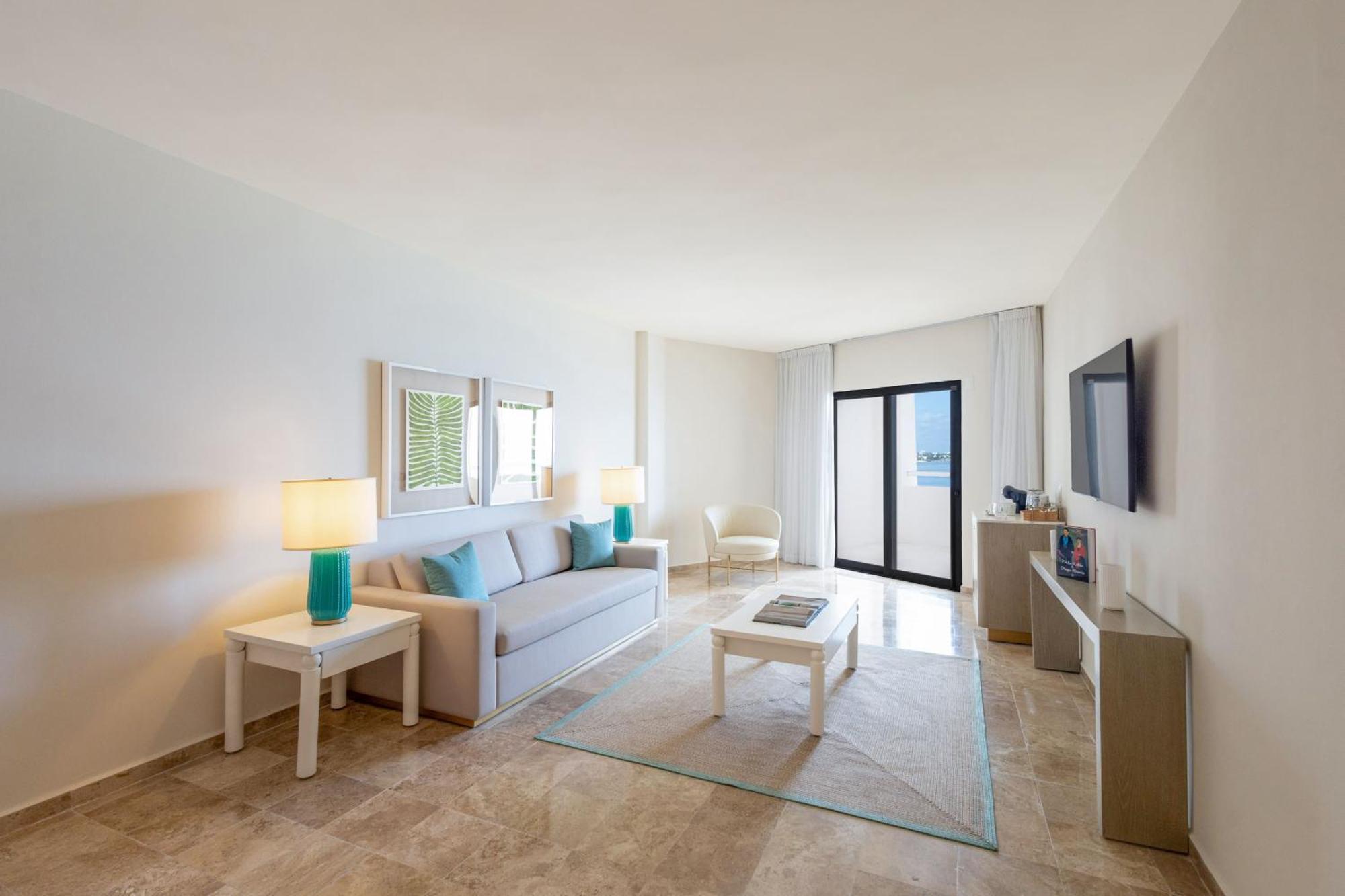 Suite Melia con vistas al jardín y balcón