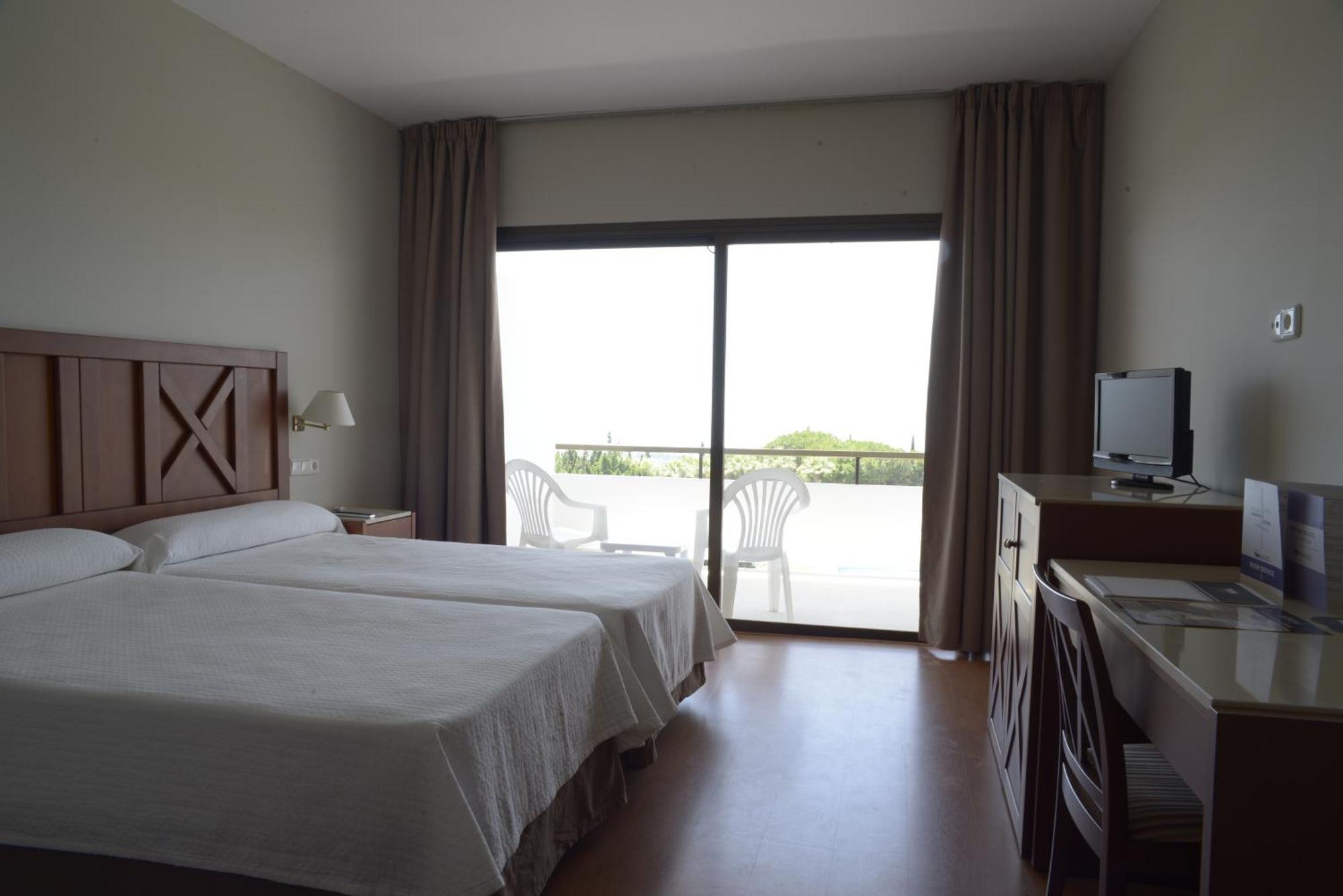 Double or Twin Room Pool View