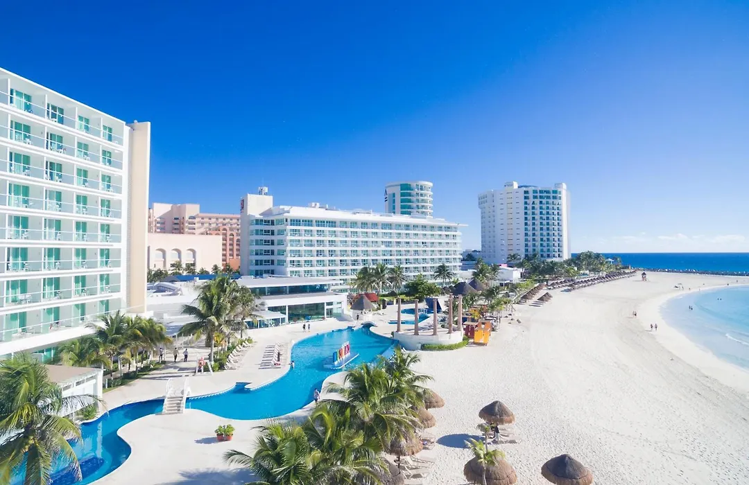 Krystal Cancun-1