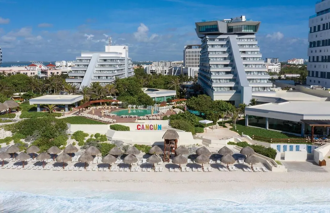 Park Royal Beach Cancun-1