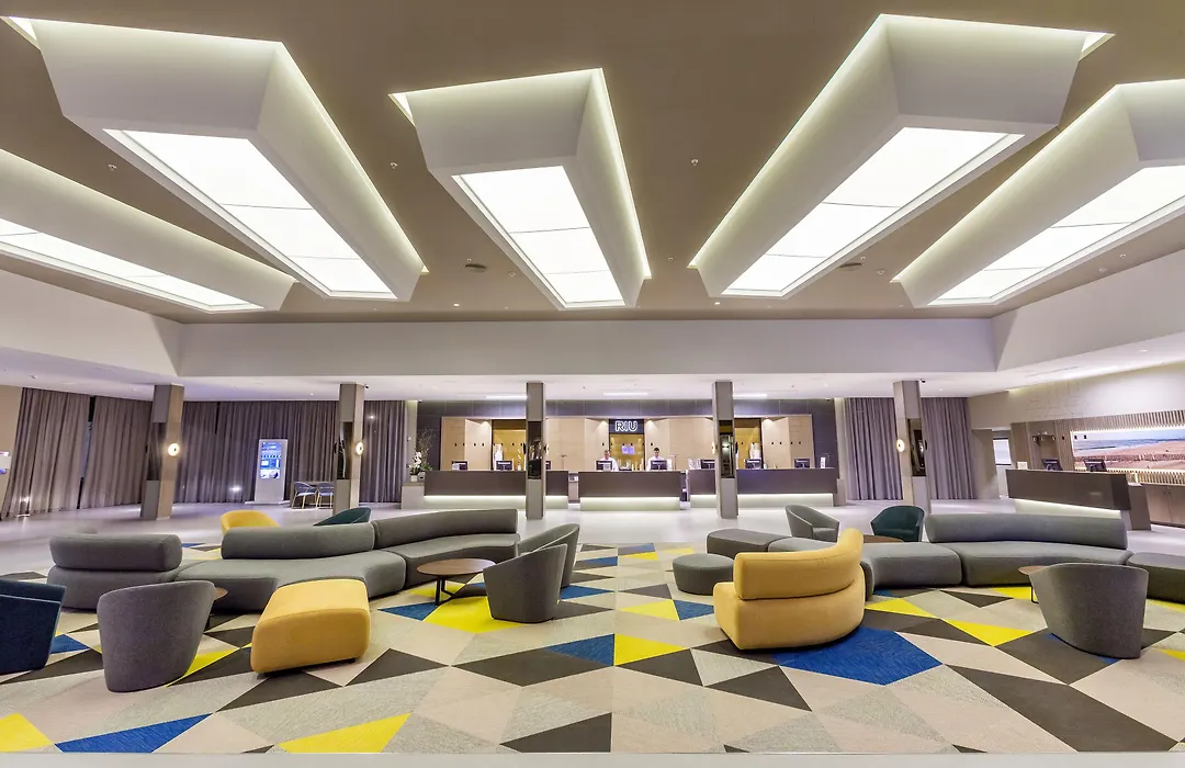 Hotel Riu Chiclana-1
