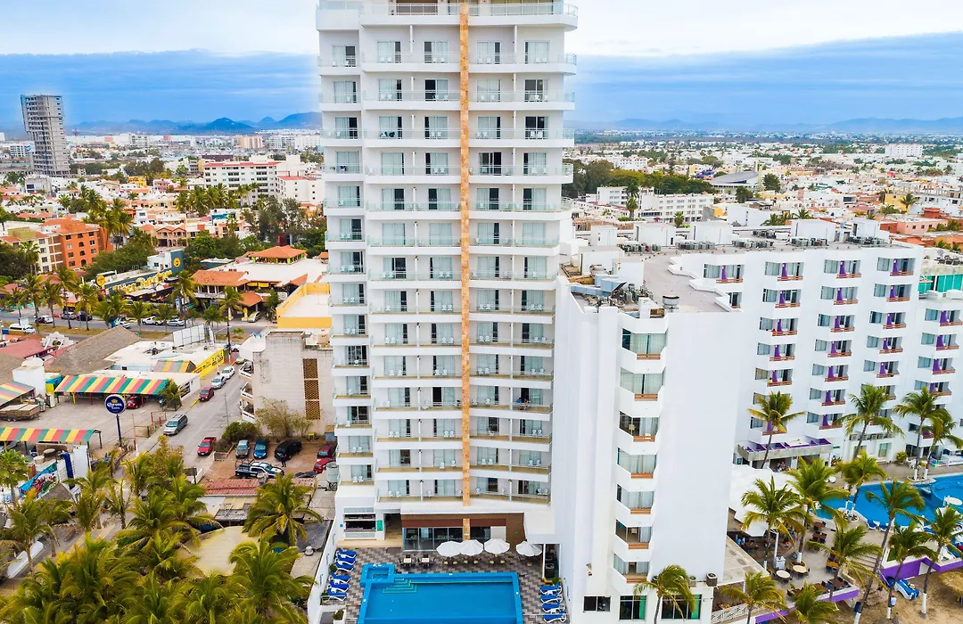 Pacific Palace Beach Tower Hotel-1