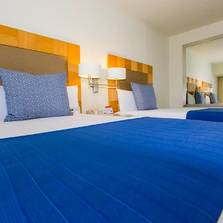 Park Royal Beach Cancun-3