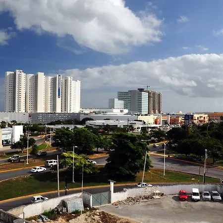 Las Perlas Condos-3