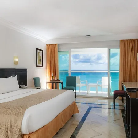 Krystal Cancun-3