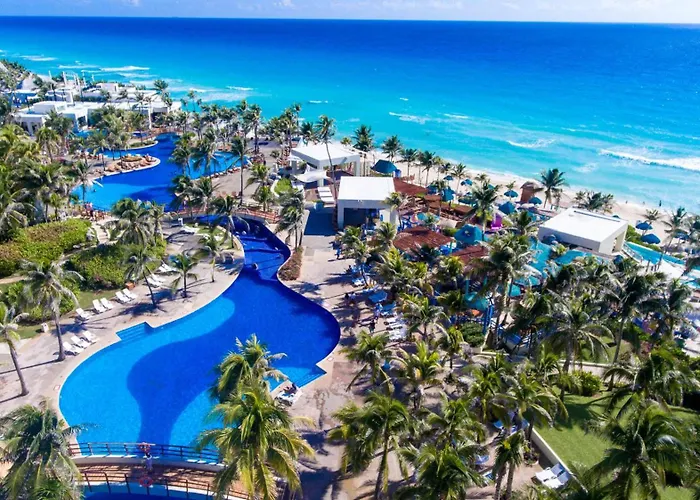 The Grand Oasis Cancun