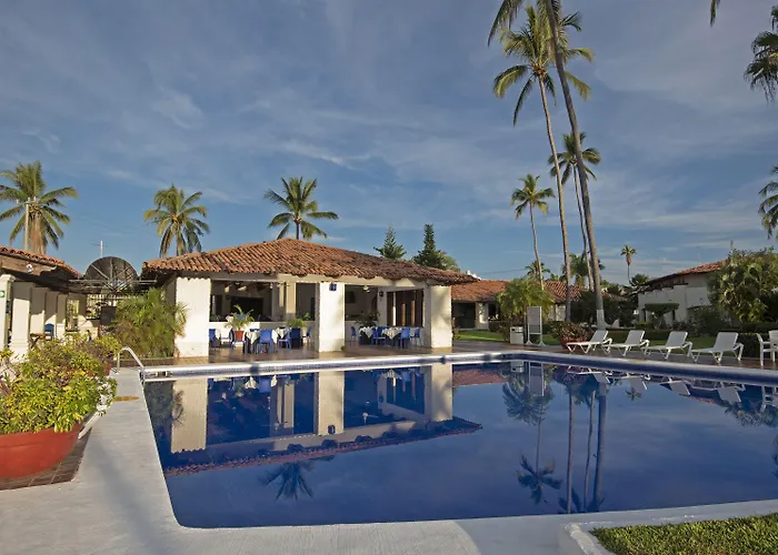 Cabo Blanco Hotel&Marina Barra de Navidad
