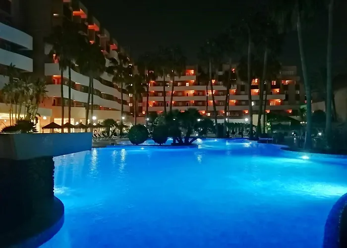 Aparthotel Arena Center Roquetas de Mar
